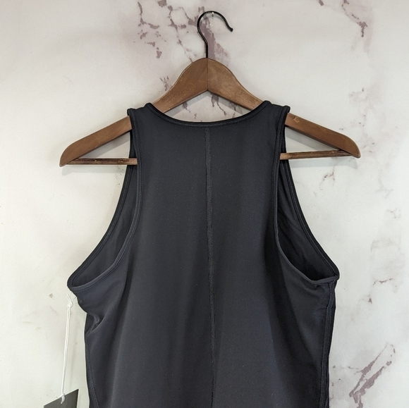 Everlane Tank Top Womens Black Crop The Perform High Neck Shelf Bra NEW - Picture 8 of 14